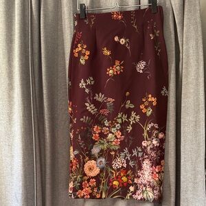✨SOLD✨Zara Burgundy Floral Pencil Skirt